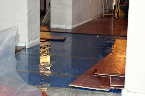 Professional Water Extraction technician working in Bowerston, OH